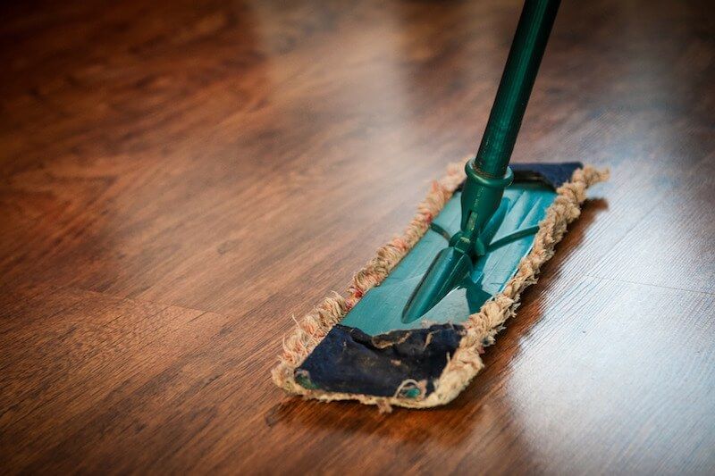 Cleaning dust in house